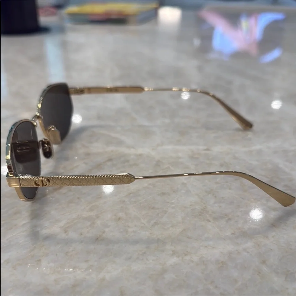 Dior Cannage Oval Sunglasses - Picture 3 of 5